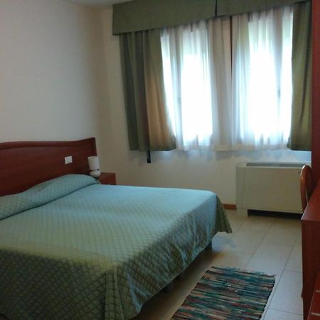 Agriturismo La Chioccia Campagna Lupia Bilik gambar