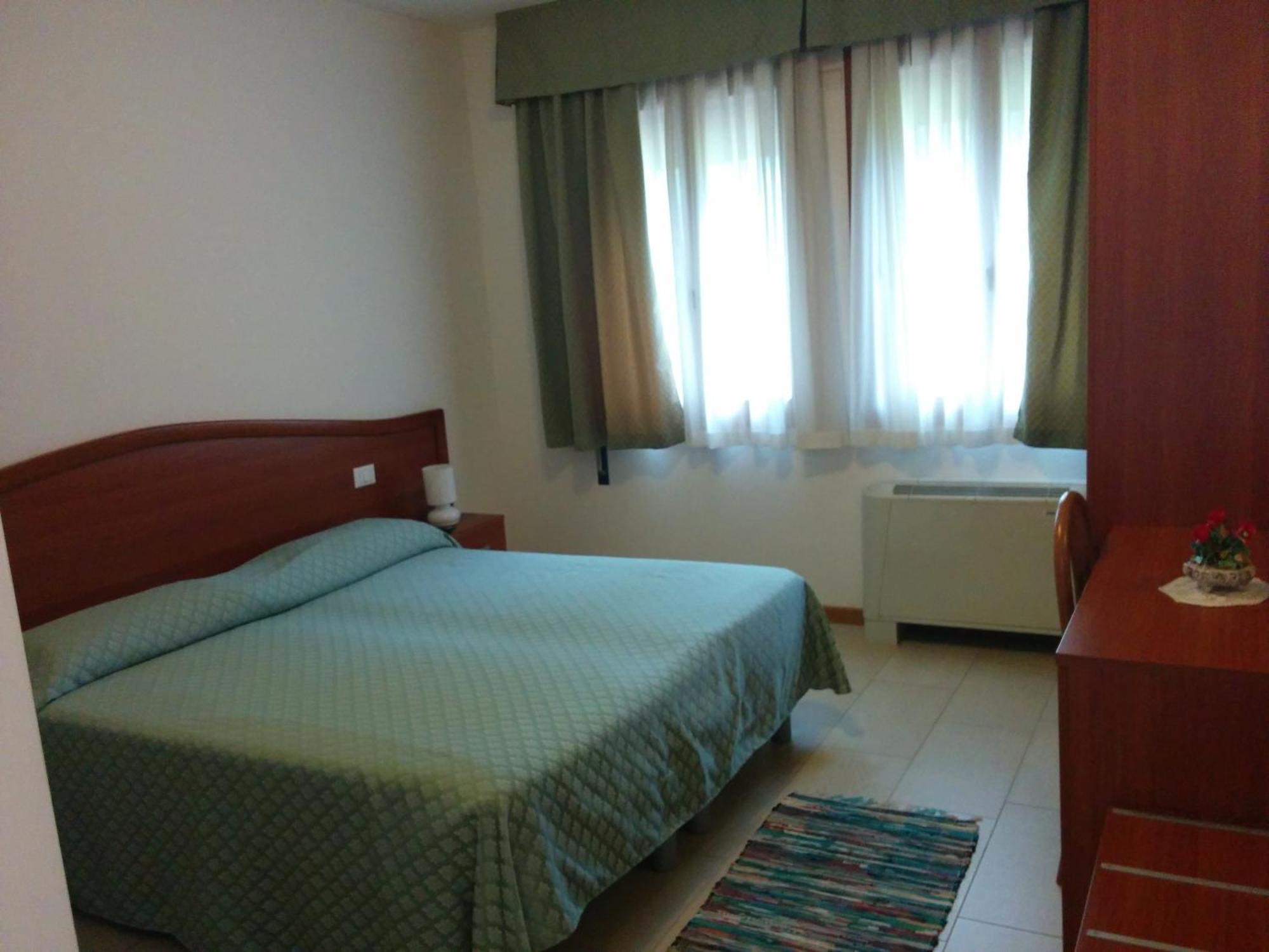 Agriturismo La Chioccia Campagna Lupia Bilik gambar